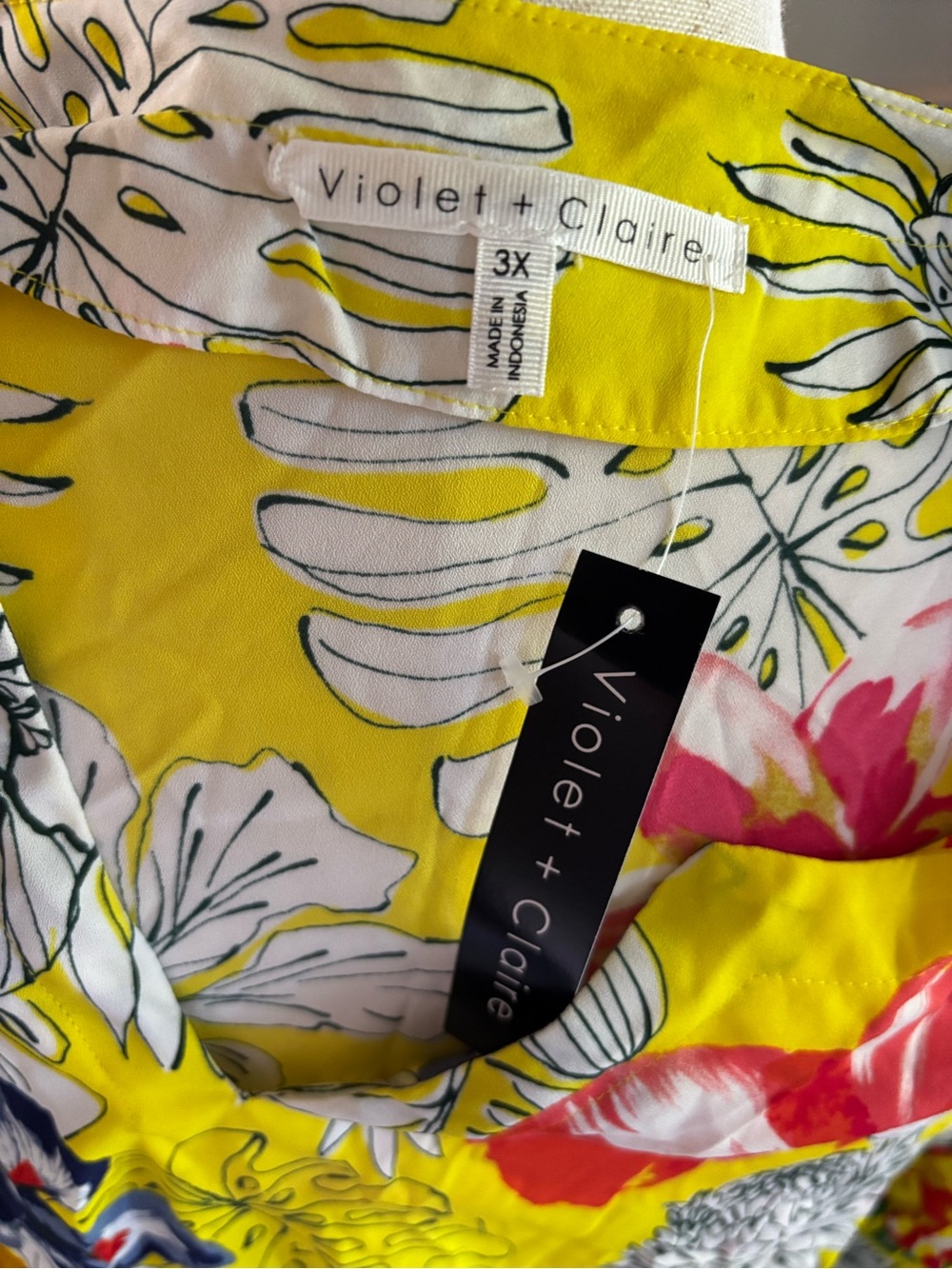 *NEW* Violet + Claire Floral Blouse - Size 3XL - Picture 6 of 6
